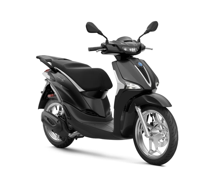 Piaggio Liberty 50 noir, profil droit