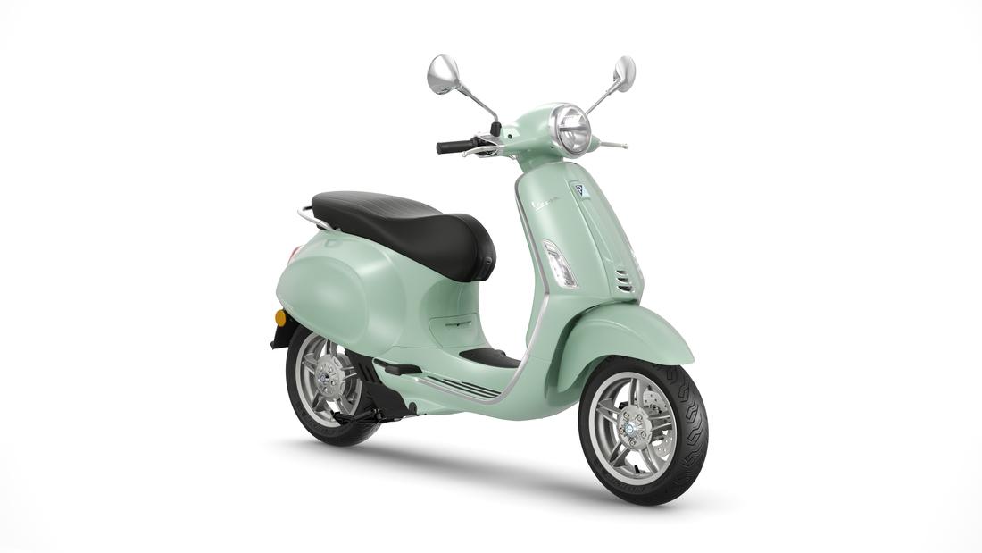 Vespa Primavera Elettrica 2023  verde amabile , 3 quart face droite