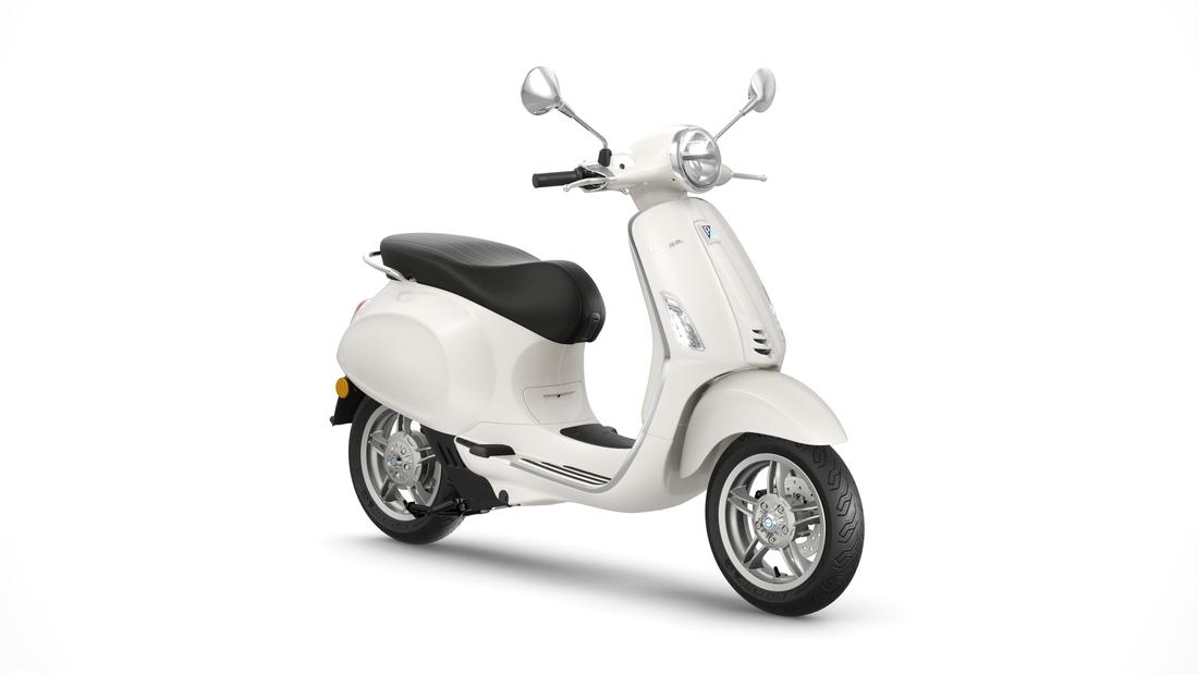 Vespa Primavera Elettrica 2023  bianco innoc, 3 quart face droite