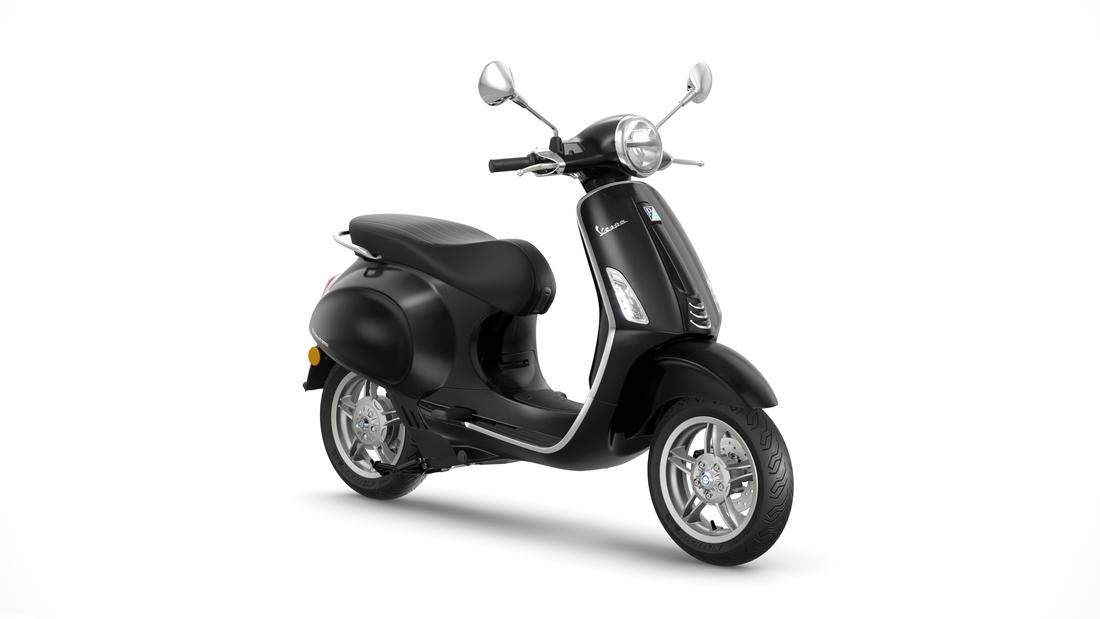 Vespa Primavera Elettrica 2023  nero convinto, 3 quart face droite