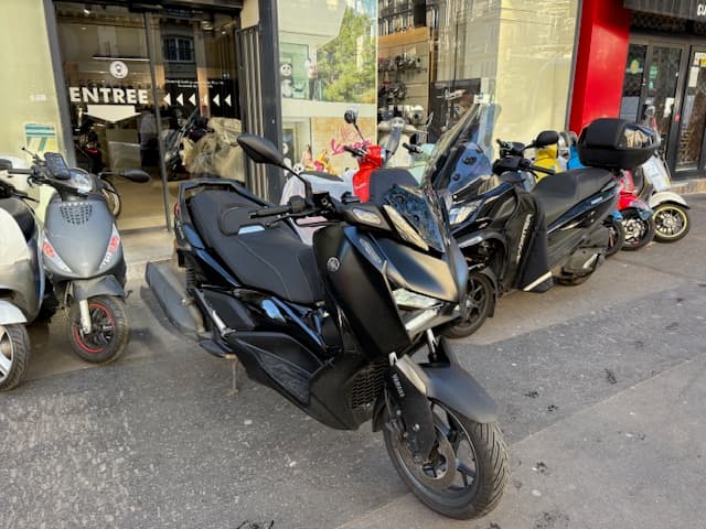 yamaha xmax 125 tech max