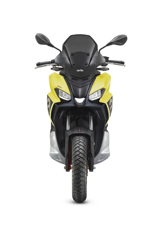 Aprilia SR-GT 125 Sport rouge or, face