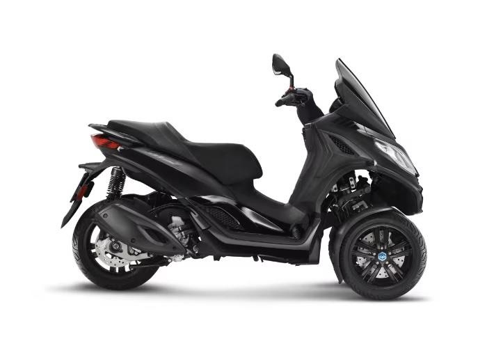 Piaggio MP3 Deep Black 300 , profil droit