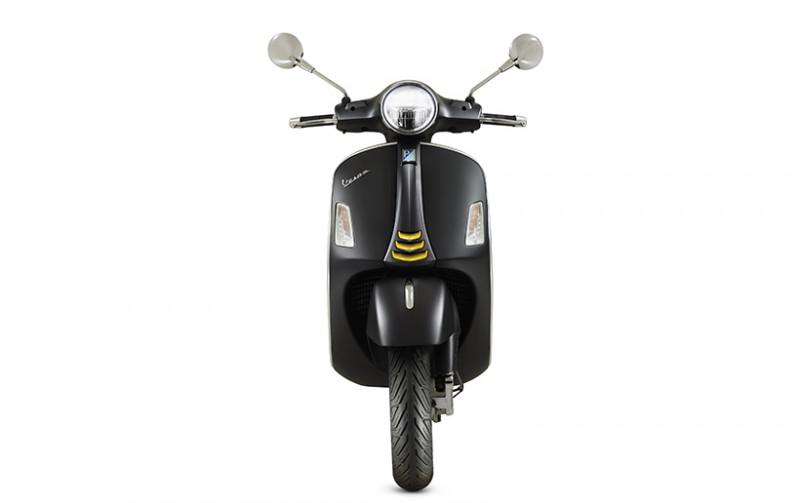 Vespa GTS Vespa Super Tech 300 HPE noir mat, face