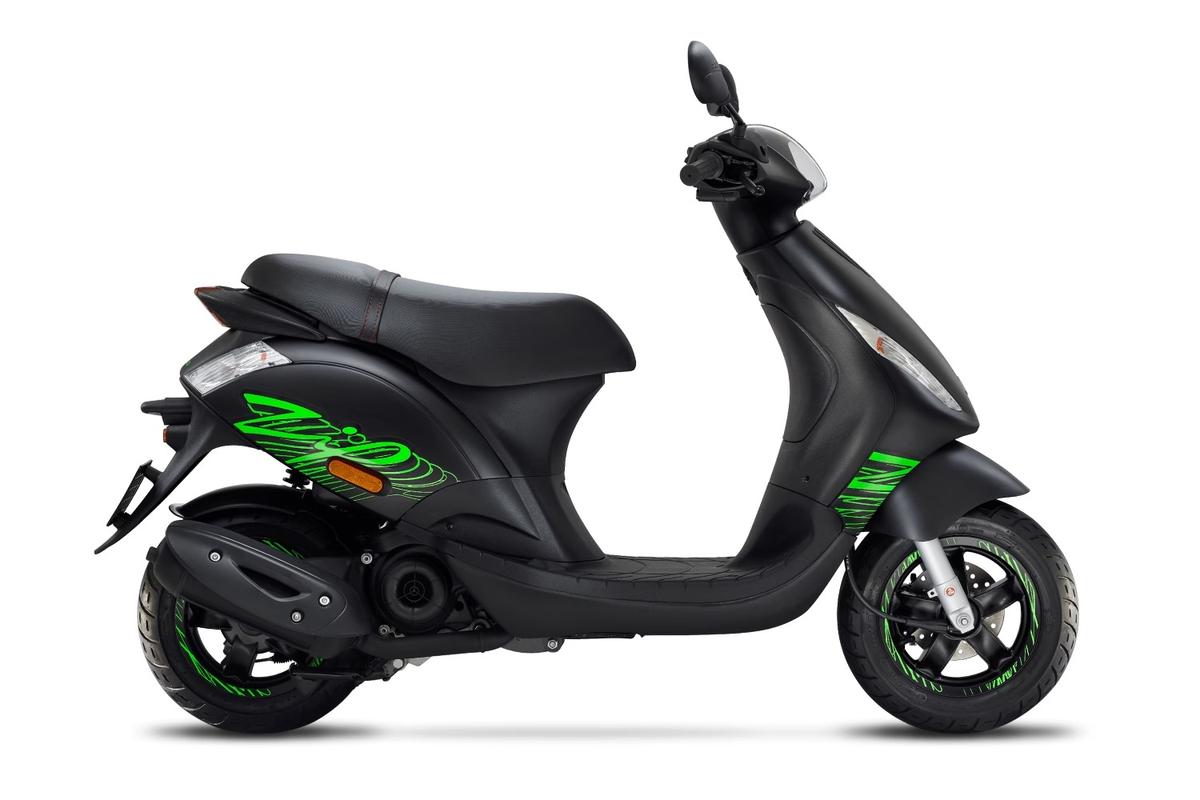 Piaggio Zip Spécial Édition 50 , profil droit