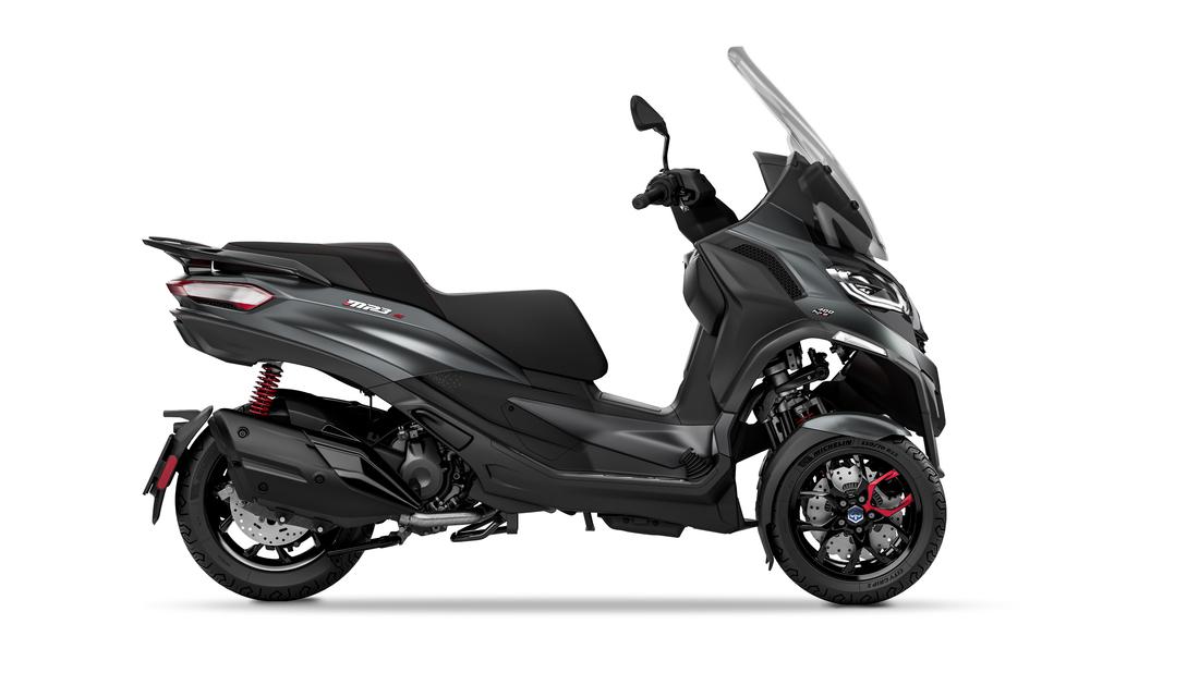 Piaggio MP3 Sport 400 MY22 nero meteora, profil droit