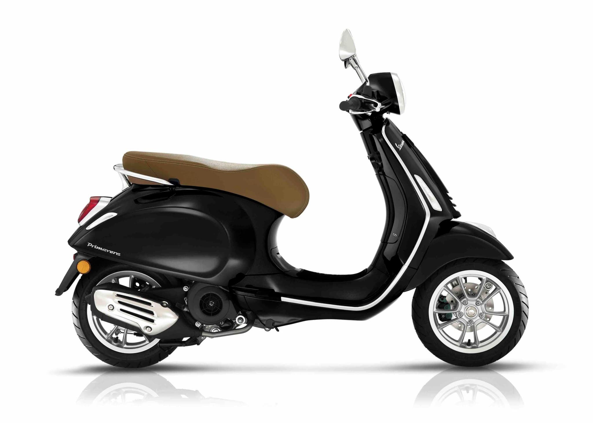 Vespa Primavera 125 noir profil droite