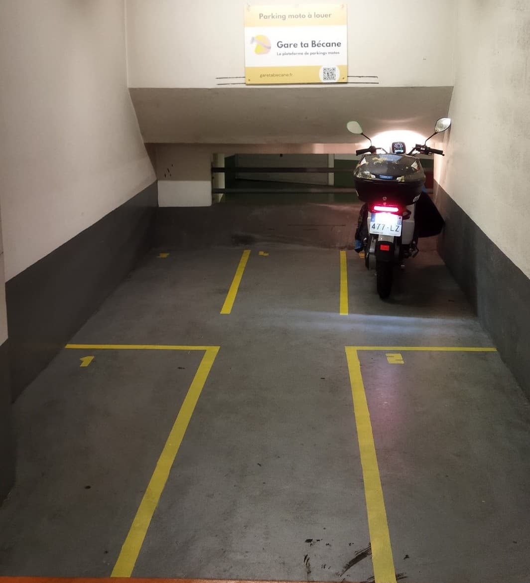 « Gare ta bécane » : la plateforme qui facilite la recherche de stationnement sécurisé pour les deux roues